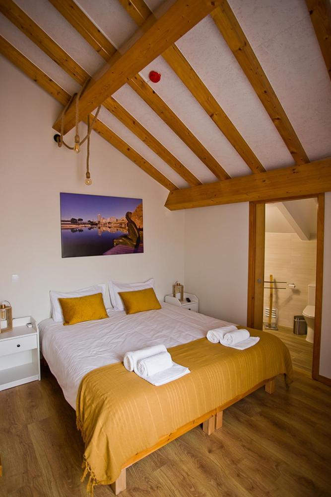 Guest House 10 De Agosto Figueira da Foz Esterno foto